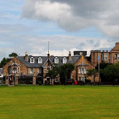 Huntly Arms Hotel อะบอยน์ ภายนอก รูปภาพ