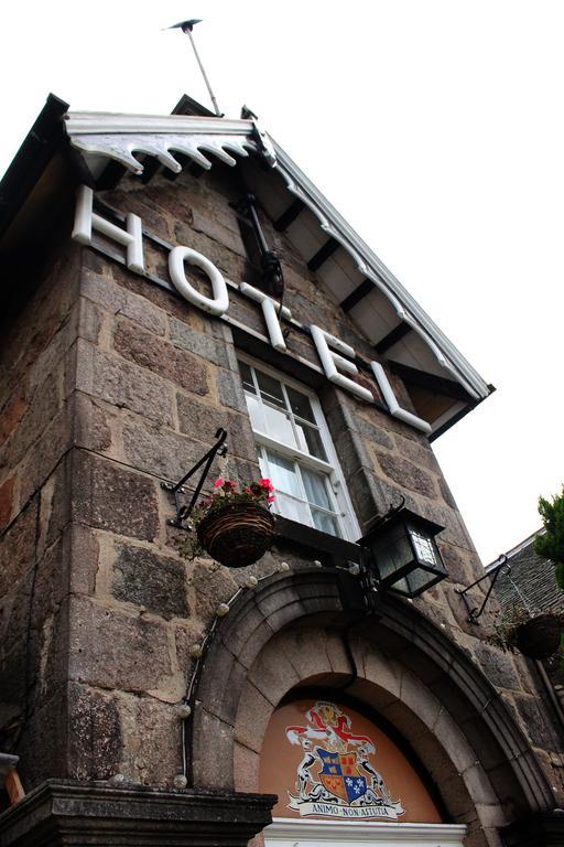 Huntly Arms Hotel อะบอยน์ ภายนอก รูปภาพ